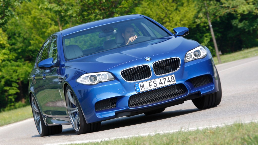 차와 차를 모는 사람은&nbsp;다르다