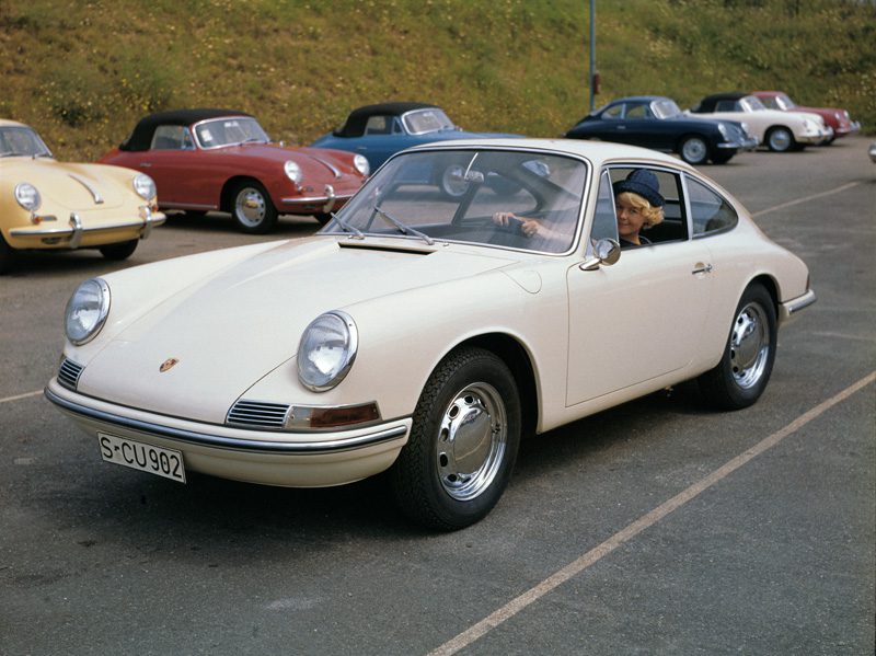 45년 한결같은 가문의 영광 – 포르쉐 911