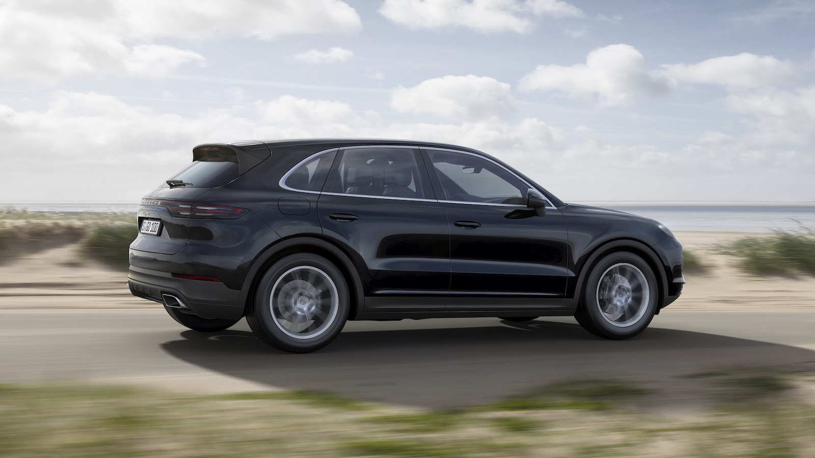 2018-Porsche_Cayenne-02.jpg