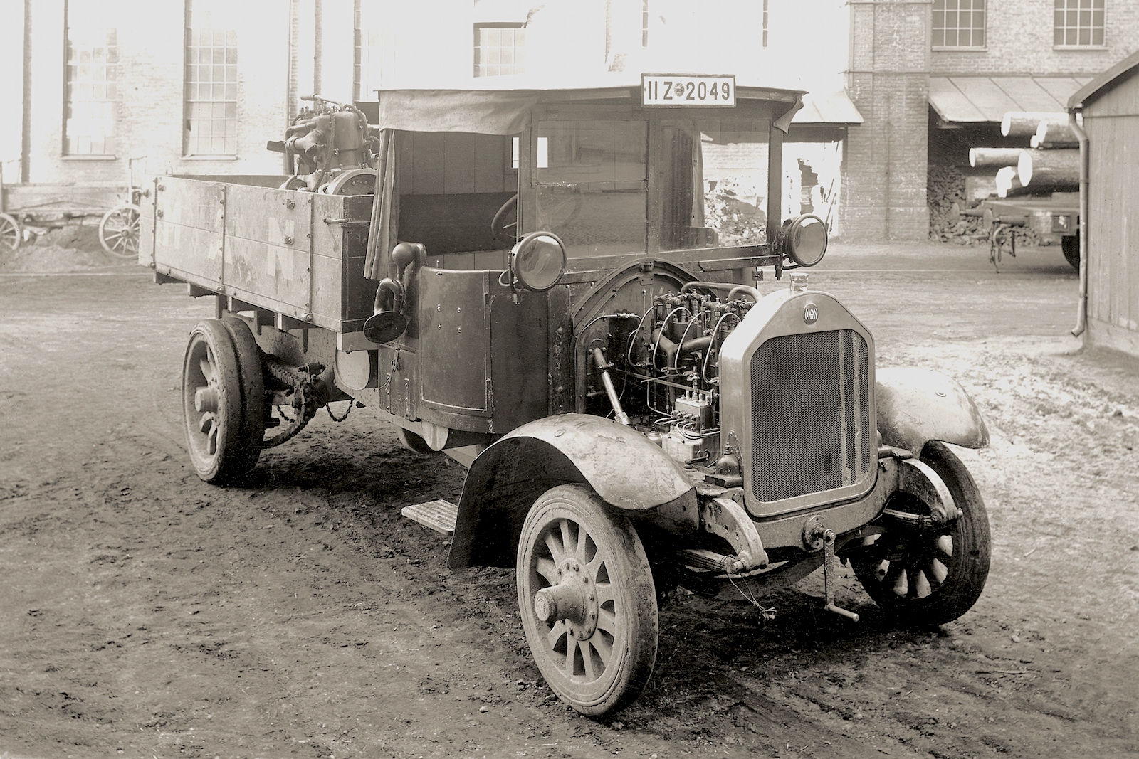Der erste Lastwagen mit Direkteinspritzung, 1924.