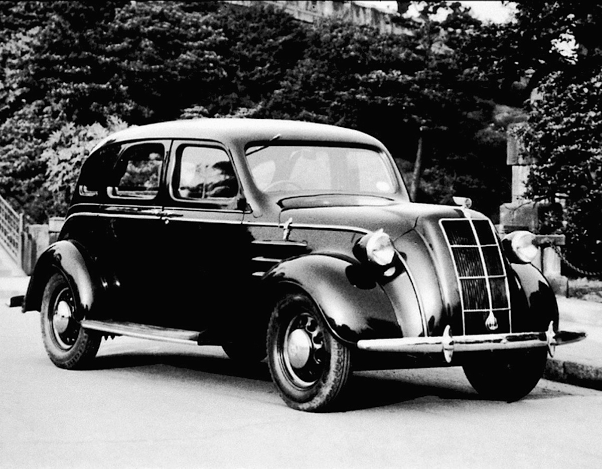 1936-Toyota_Type_AA-1