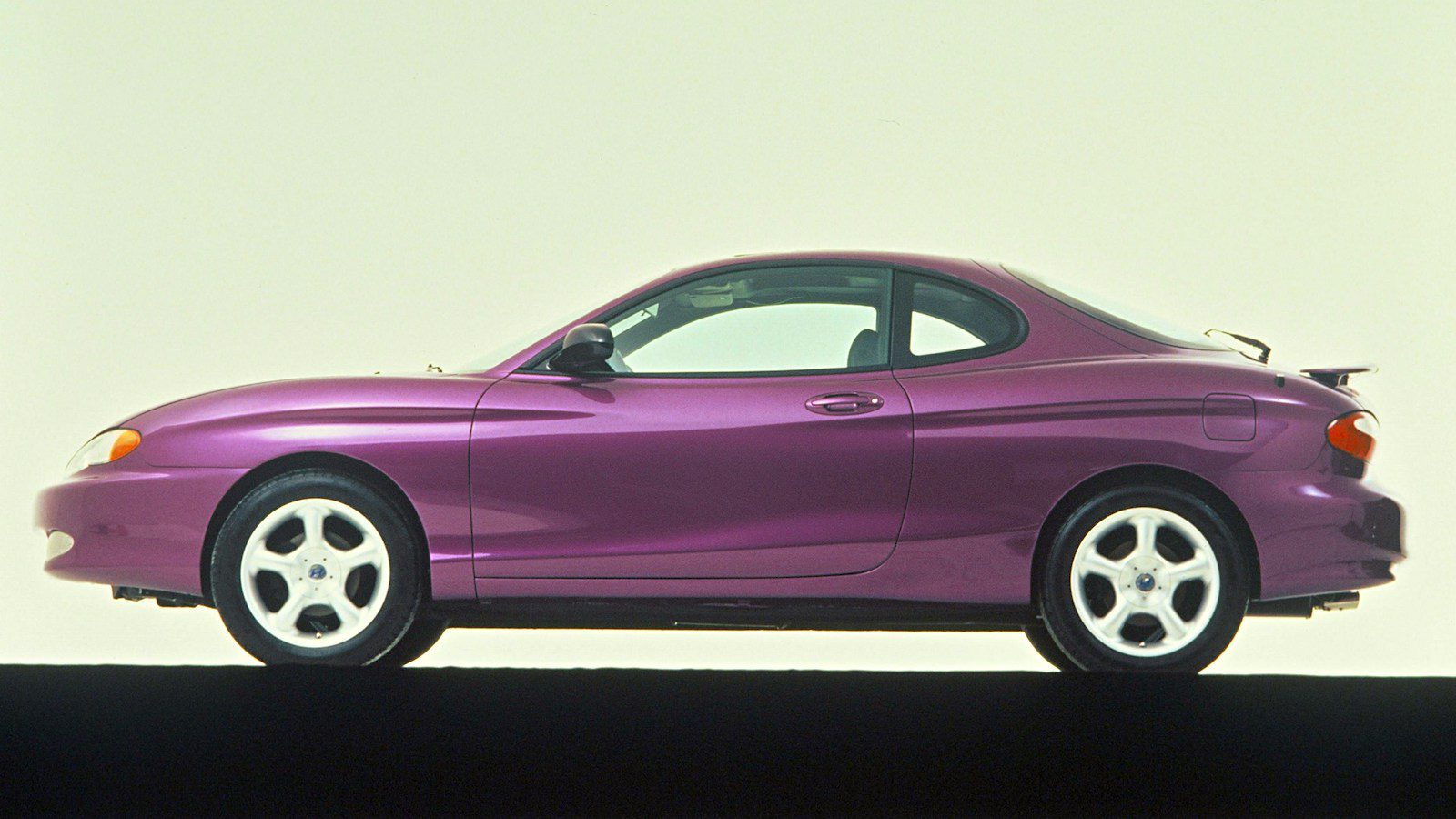 [피처-자교방] 현대자동차의 스포츠카 계보 – 2편: 티뷰론