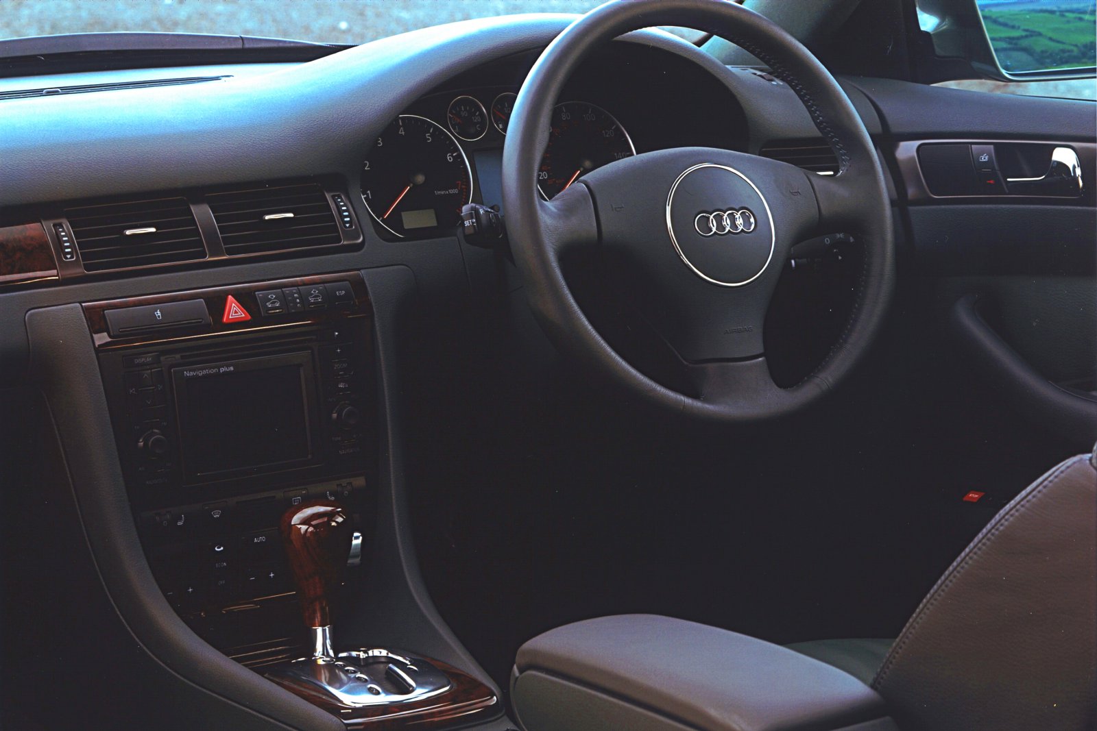 2000-Audi_allroadquattro-3