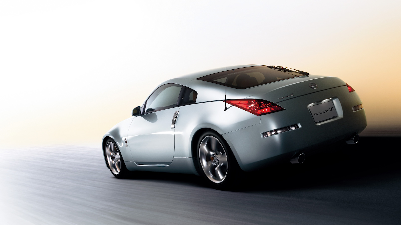 2005-Nissan_Fairlady_Z-01