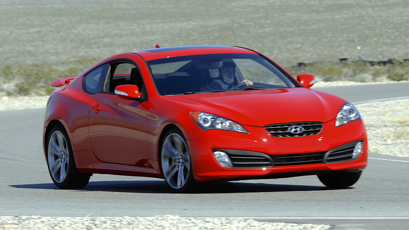 [피처-자교방] 현대자동차의 스포츠카 계보 – 4편: 제네시스 쿠페