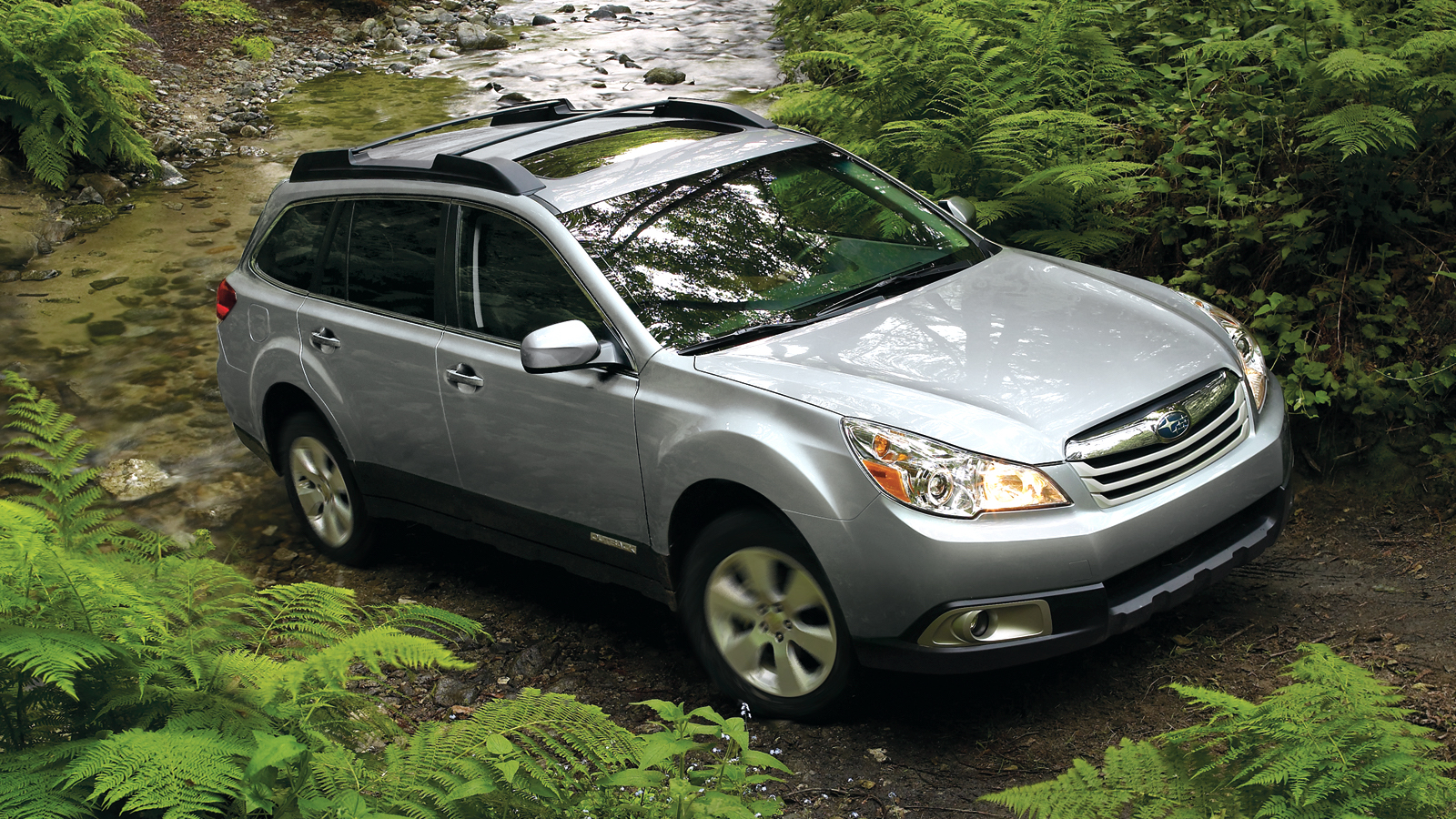 2011-Subaru_Outback-4