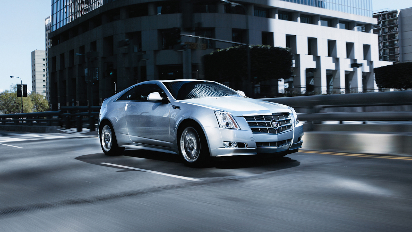 2012-Cadillac_CTS_Coupe-4