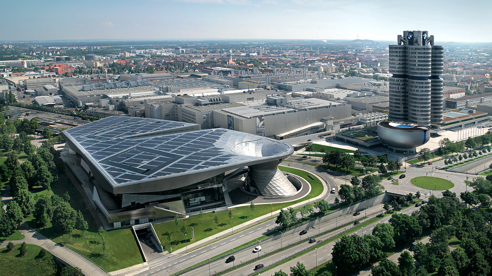 BMW-Welt_Helikopter 14576