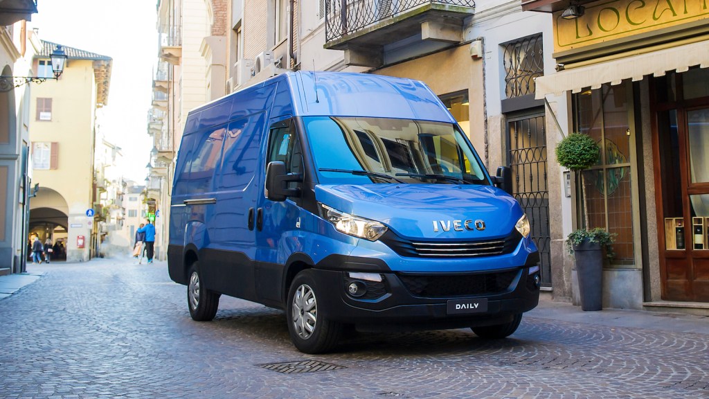 봇물터진 수입 소형 상용차 출시의 의미와 뒷받침되어야 할&nbsp;것은?