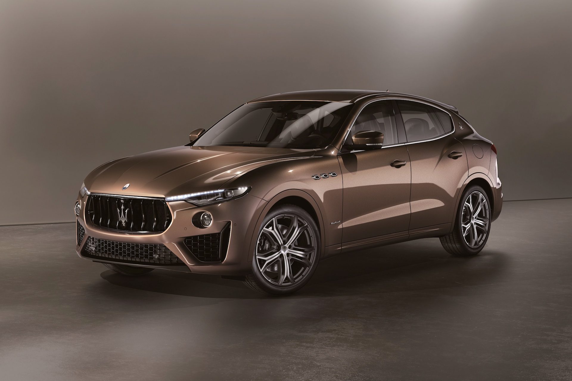 마세라티 르반떼 S / 콰트로포르테 S 제냐 펠레테스타 에디션