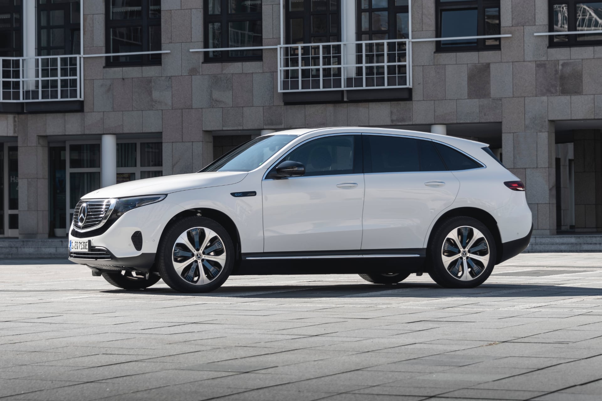 메르세데스-벤츠 EQC 400 4매틱 프리미엄