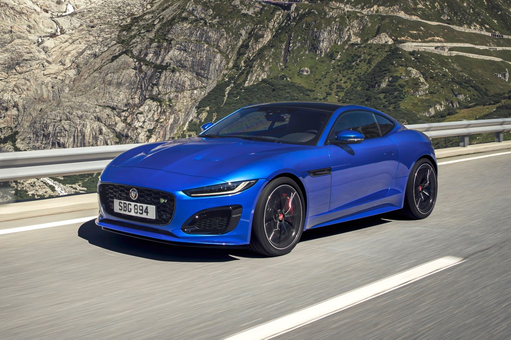 재규어 뉴 F-타입 쿠페 /&nbsp;컨버터블