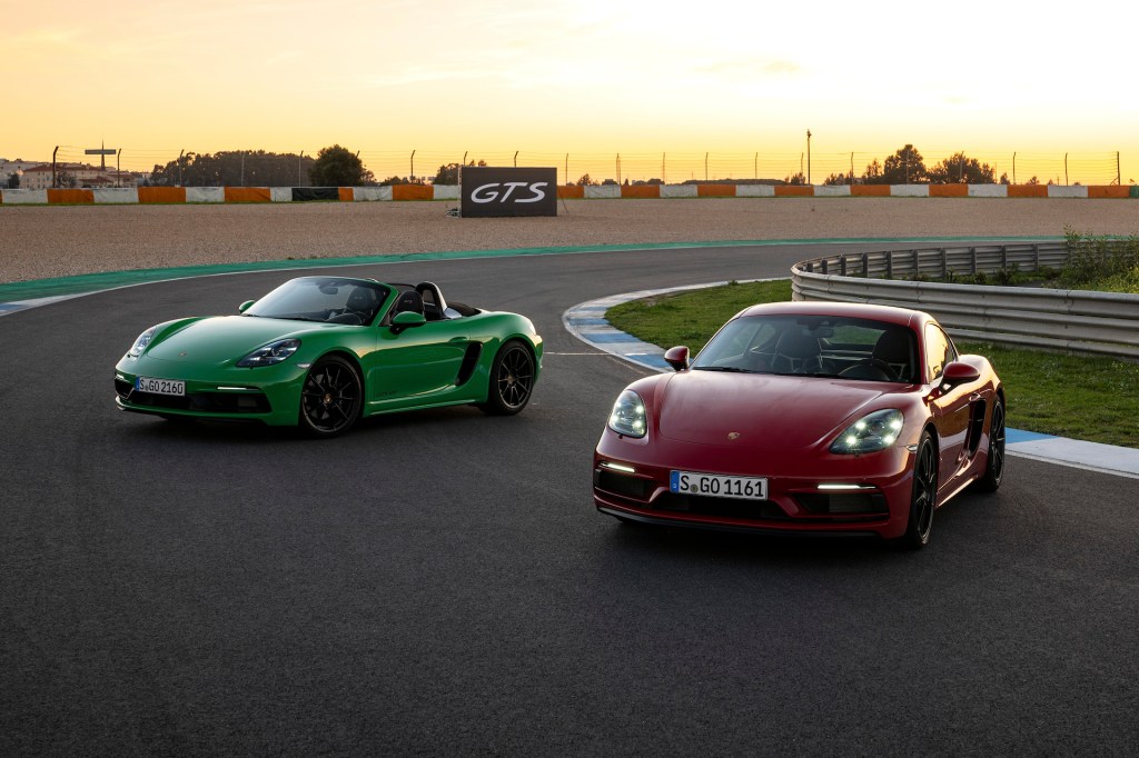 포르쉐 718 박스터 / 카이맨 GTS&nbsp;4.0