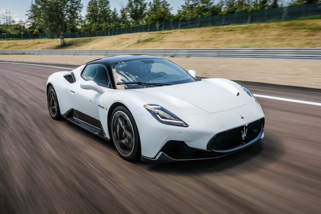 마세라티 MC20