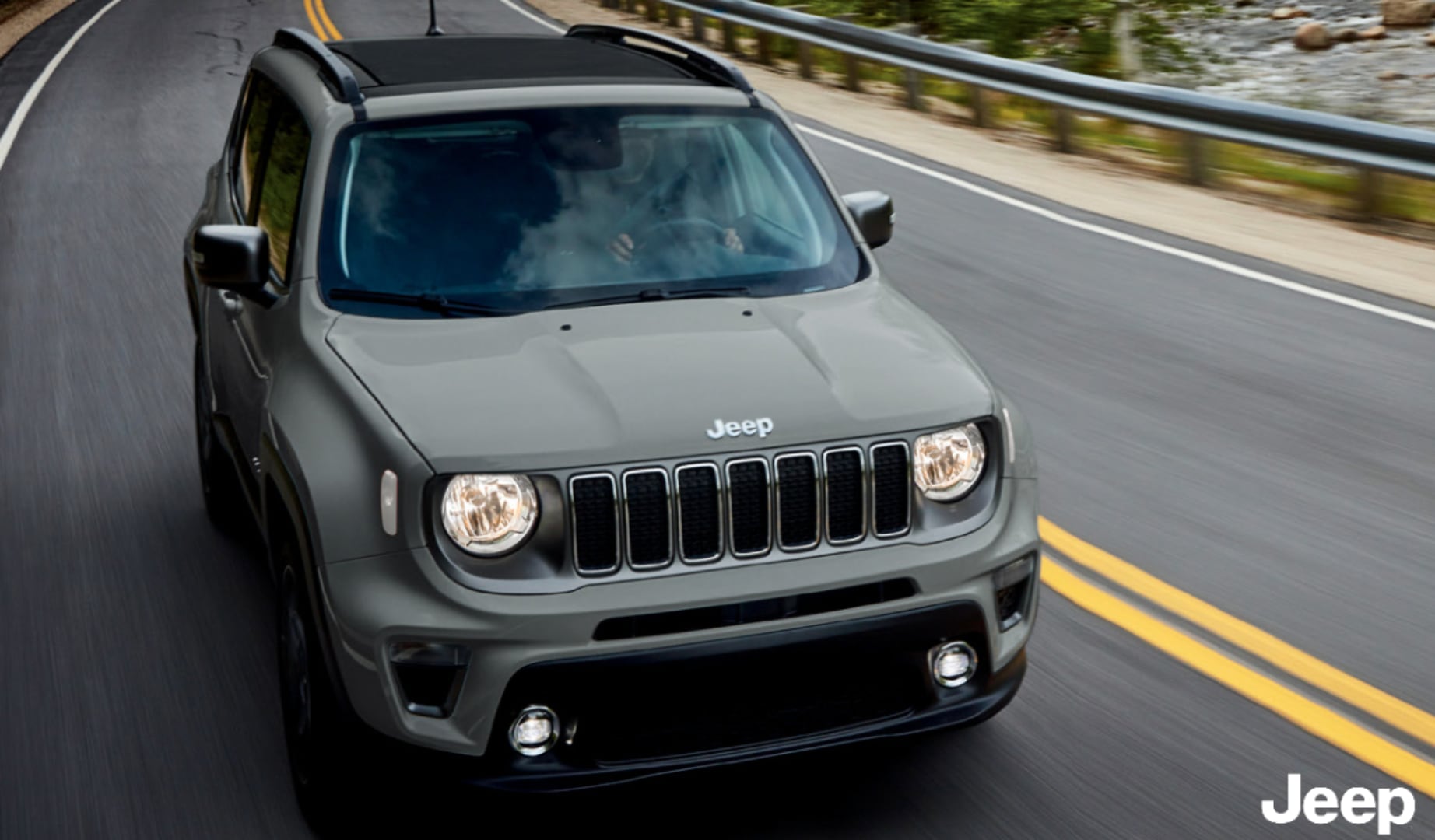 다운사이징 가솔린 터보 엔진 얹은 2022년형 지프 레니게이드 사전 계약 시작