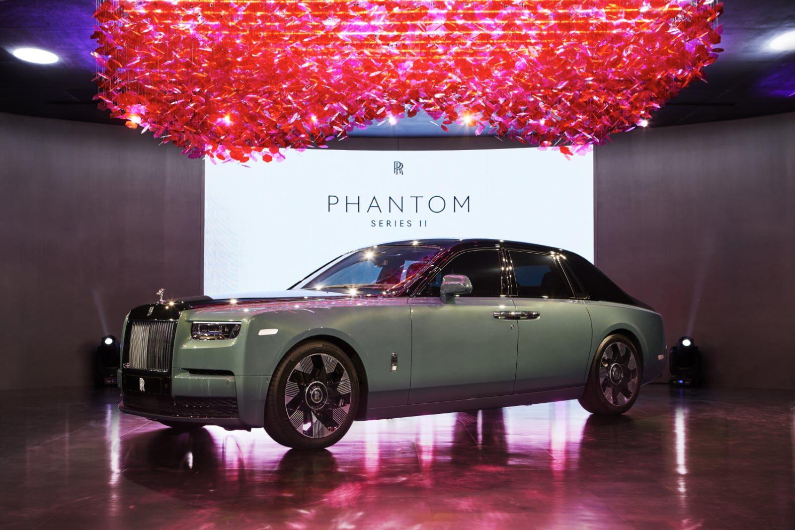 변화는 최소한, 맞춤은 최대한 – 롤스로이스 팬텀 시리즈 II 국내 판매 시작