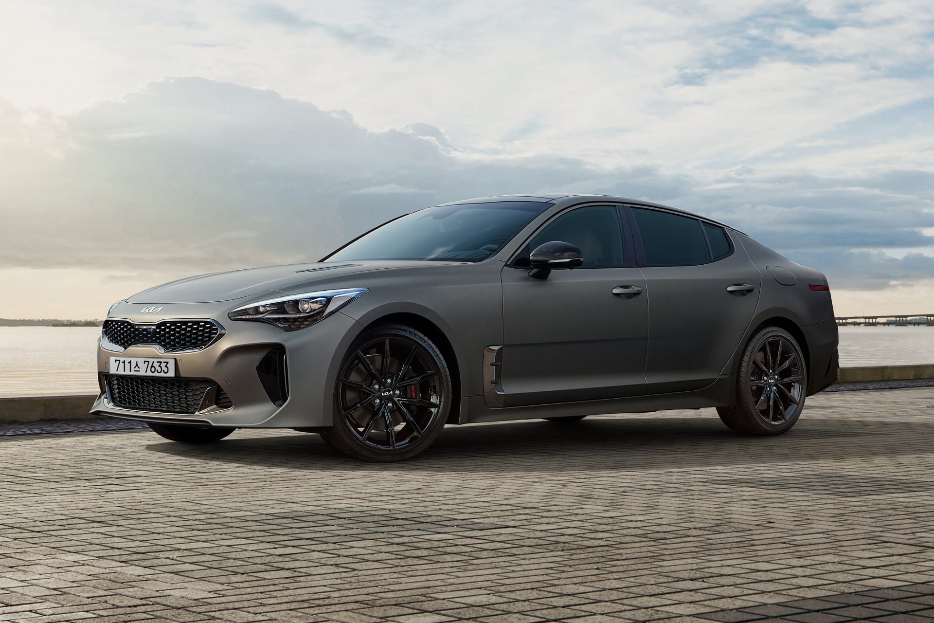 기념비적 기아차를 기념하다 – 기아, 스팅어 트리뷰트 에디션 한정 판매