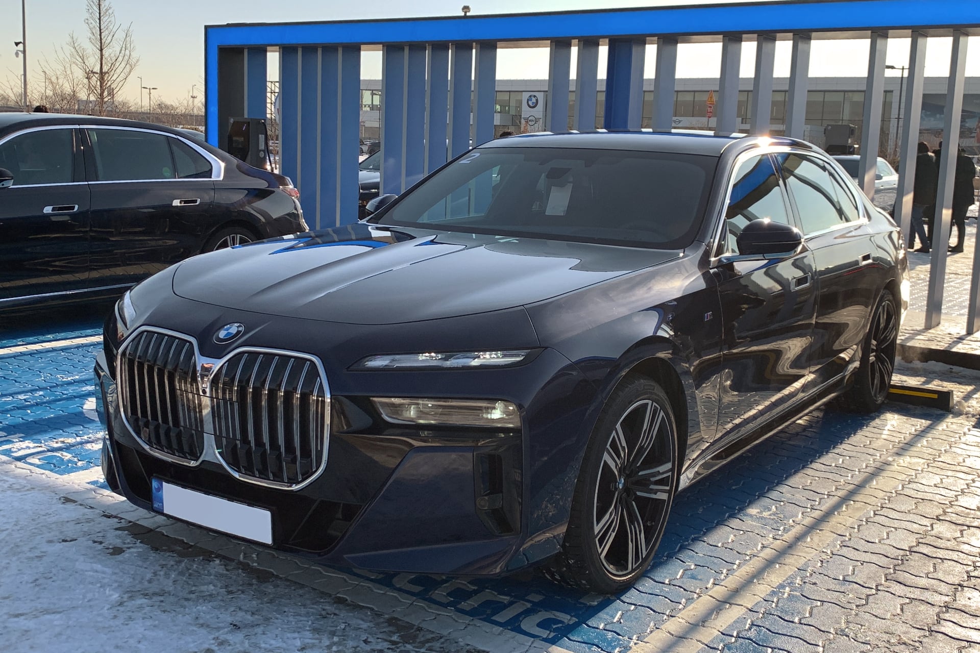2023 BMW 740i sDrive M 스포츠 패키지