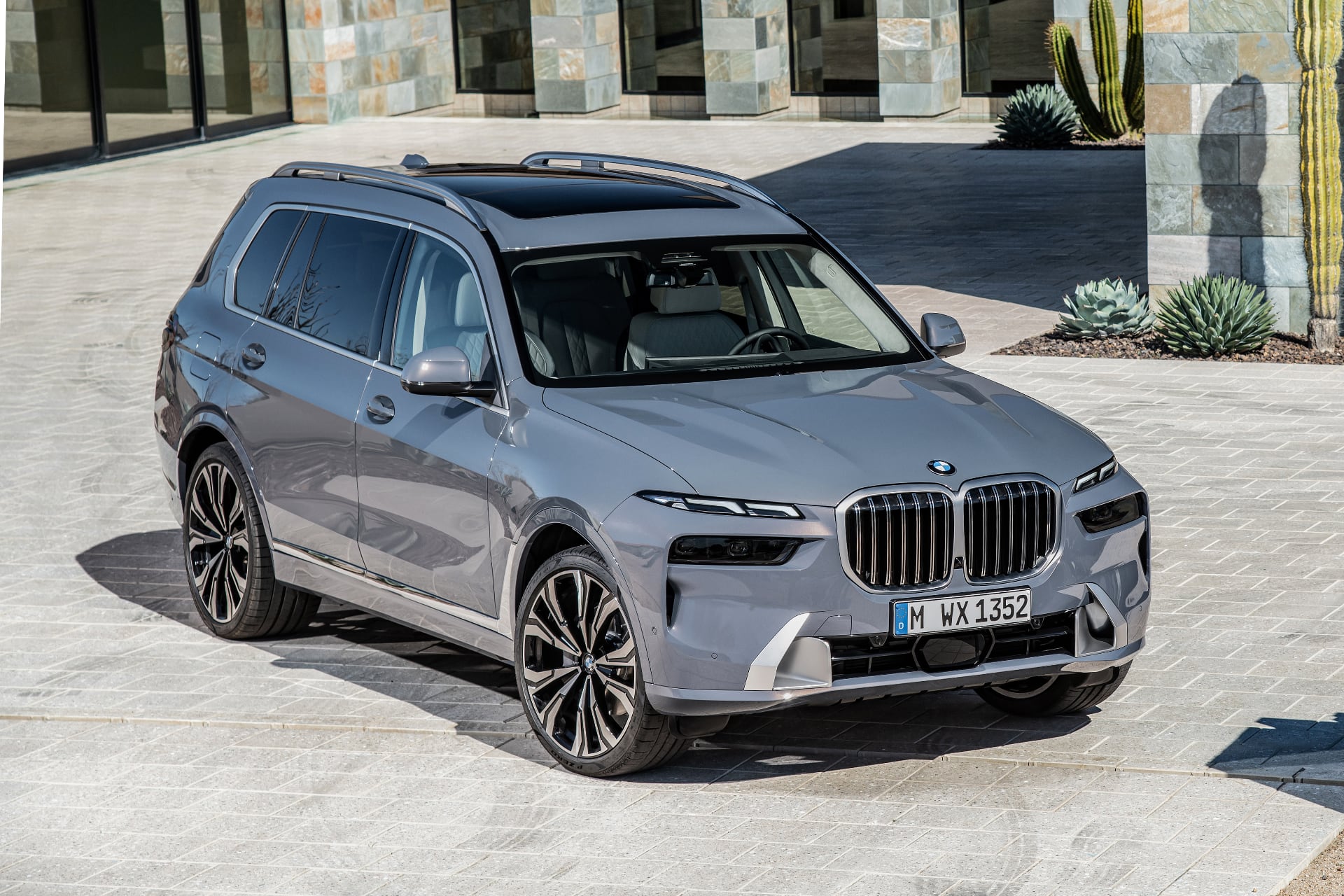 ‘화끈한’ 부분변경으로 새로워진 BMW 뉴 X7 국내 공식 출시