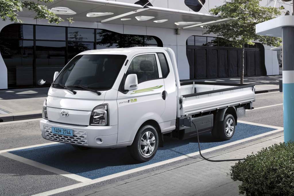 현대자동차, 소리소문없이 2023년형 포터 II 일렉트릭 판매&nbsp;시작해