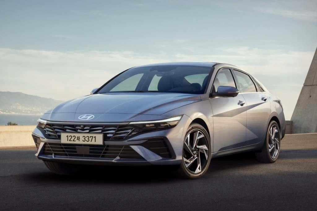 현대자동차, 7세대 아반떼 3년여 만에 성형수술한 모습&nbsp;공개해