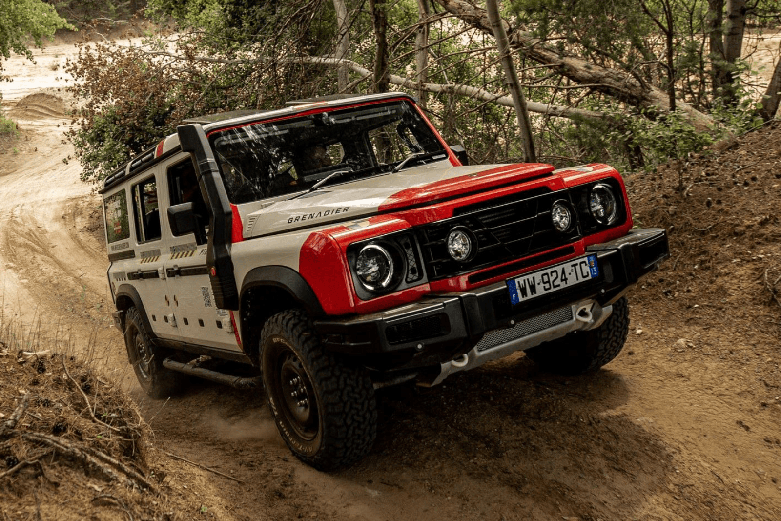 차봇모터스, 이네오스 그레나디어 우리나라에 처음 공개해