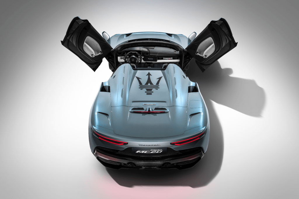 (주)FMK, 마세라티 컨버터블 스포츠카 MC20 첼로 국내&nbsp;출시