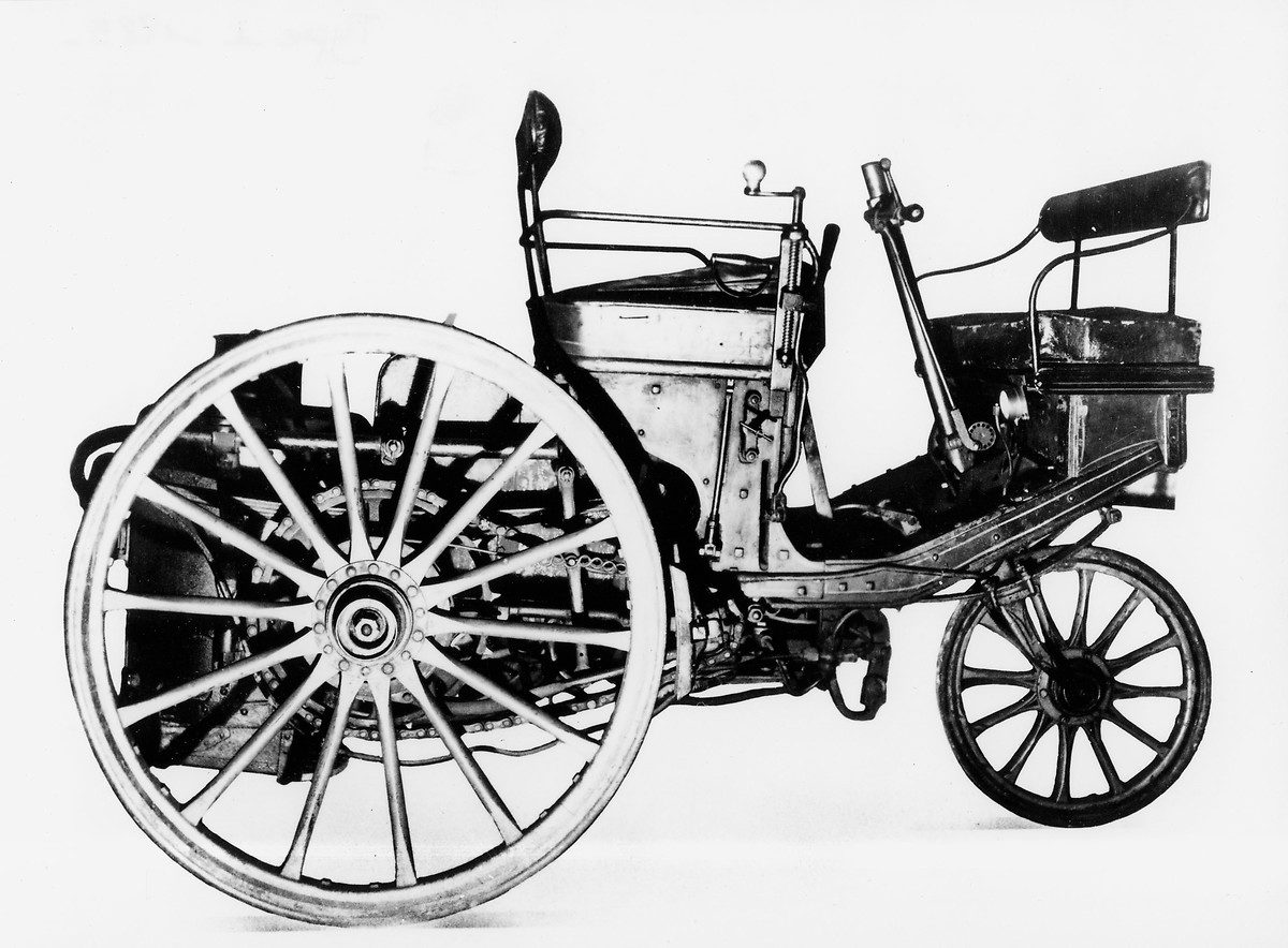 브랜드 역사의 시작 (2) – 푸조 타입 1/세르폴레-푸조 트리시클 (1889)