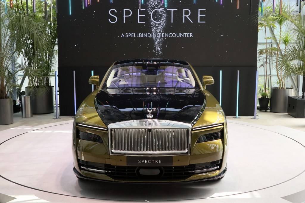 롤스로이스모터카, 첫 순수 전기차 스펙터 아시아 태평양 지역 처음으로 우리나라에서&nbsp;공개