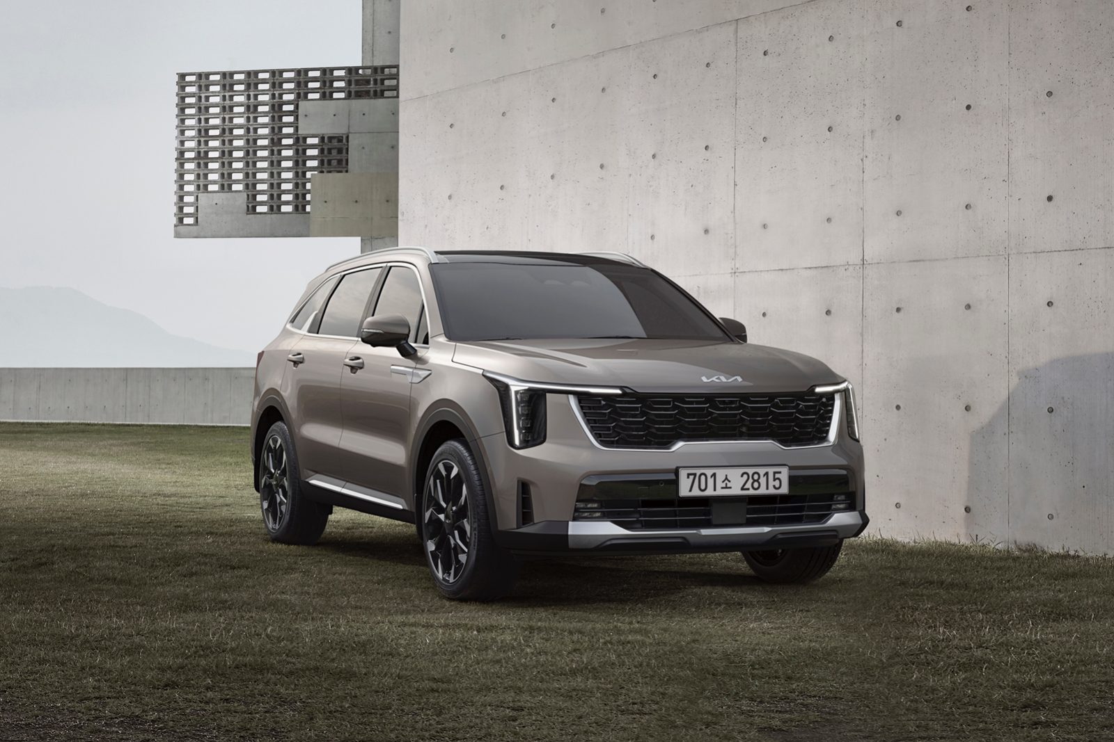 기아, 실내외 디자인 크게 바뀐 ‘더 뉴 쏘렌토’ 디자인 공개