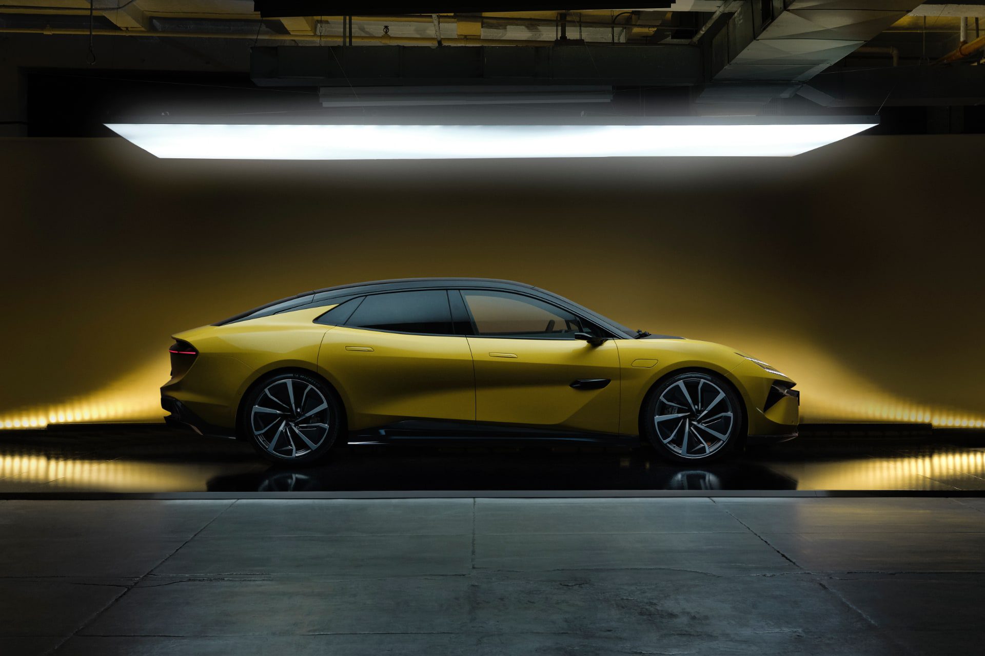 [링크] ‘뒷마당 자동차’ 로터스, 세계적 브랜드가 되다