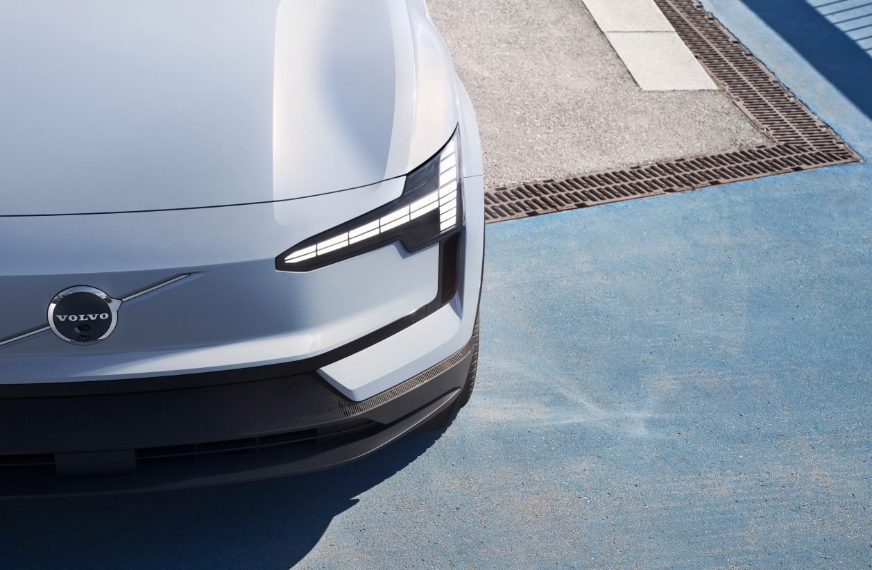 볼보자동차코리아, 순수 전기 모델 EX30 사전 예약 시작 예고