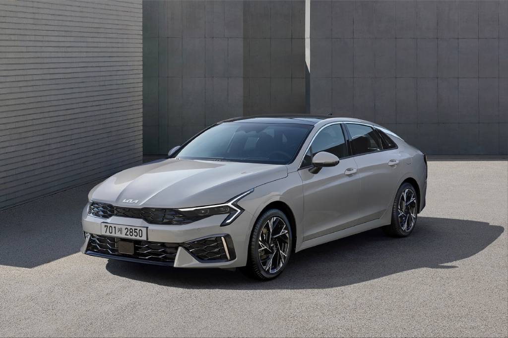 기아, ‘더 뉴 K5’ 공식 판매 시작 – 부분 변경 전후&nbsp;비교하면?