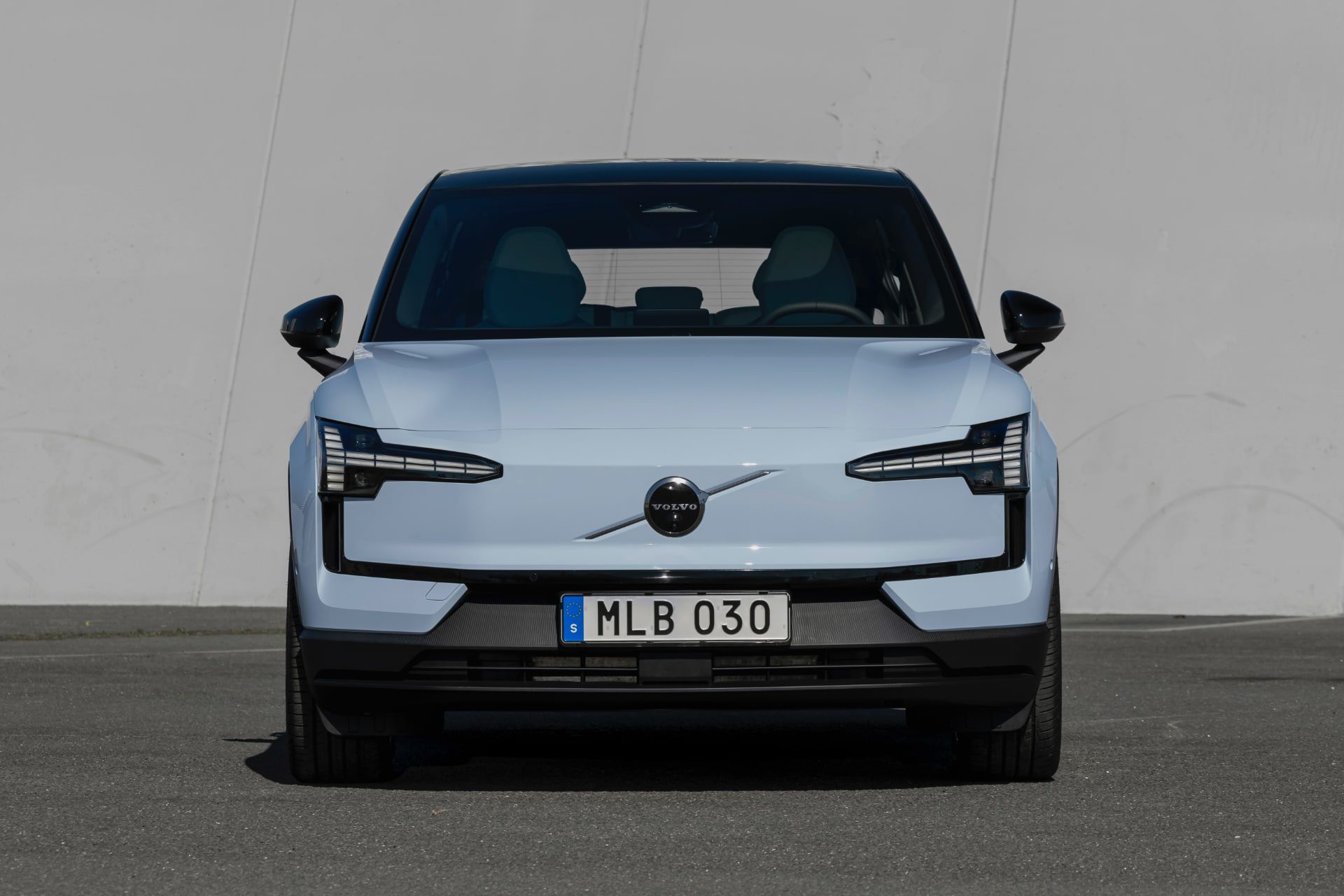 볼보자동차코리아, 새 전기 SUV 볼보 EX30 국내에 처음 공개하고 사전 예약 시작해