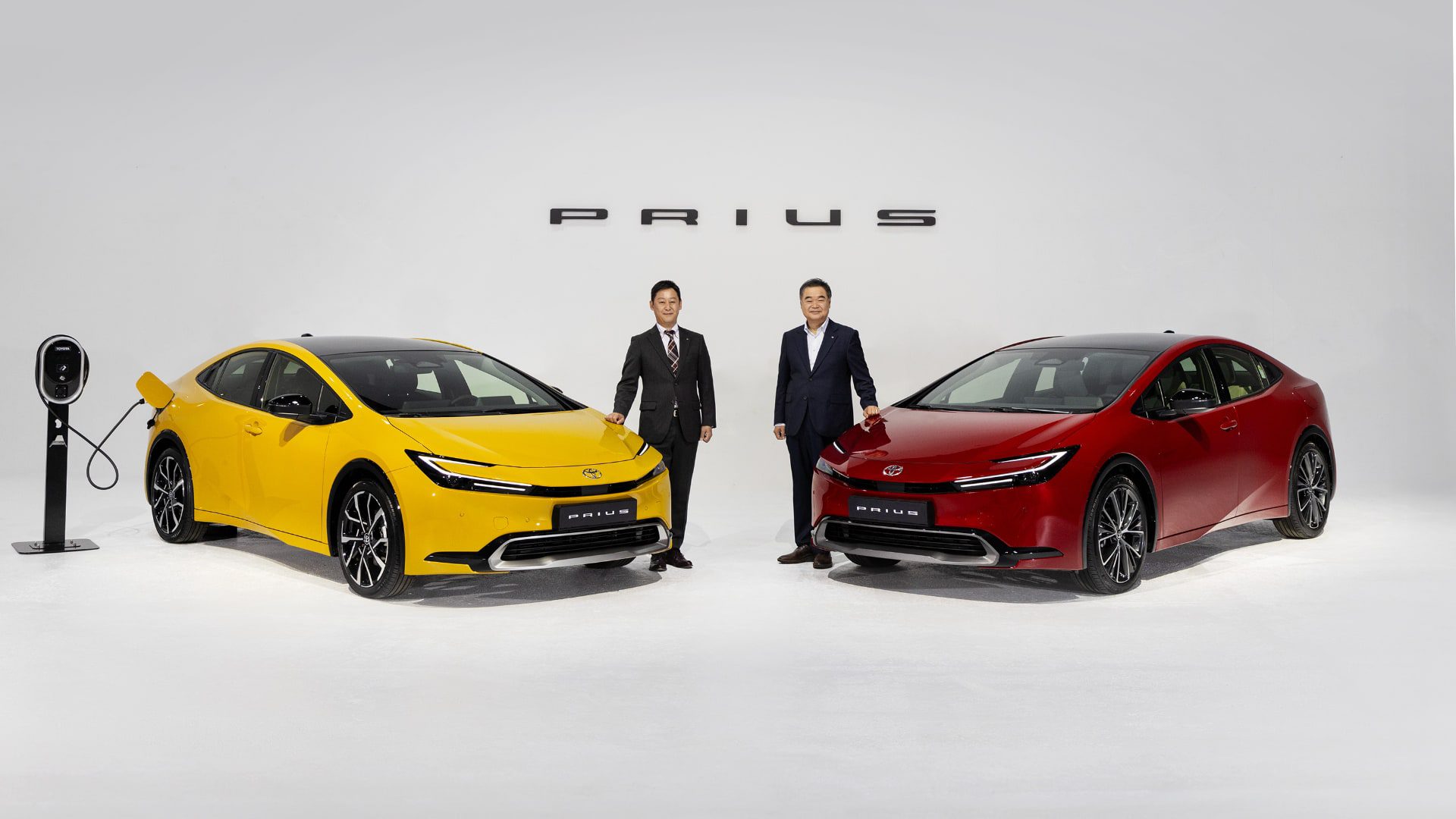 토요타 대표 하이브리드 모델 프리우스의 5세대, 국내 판매 시작