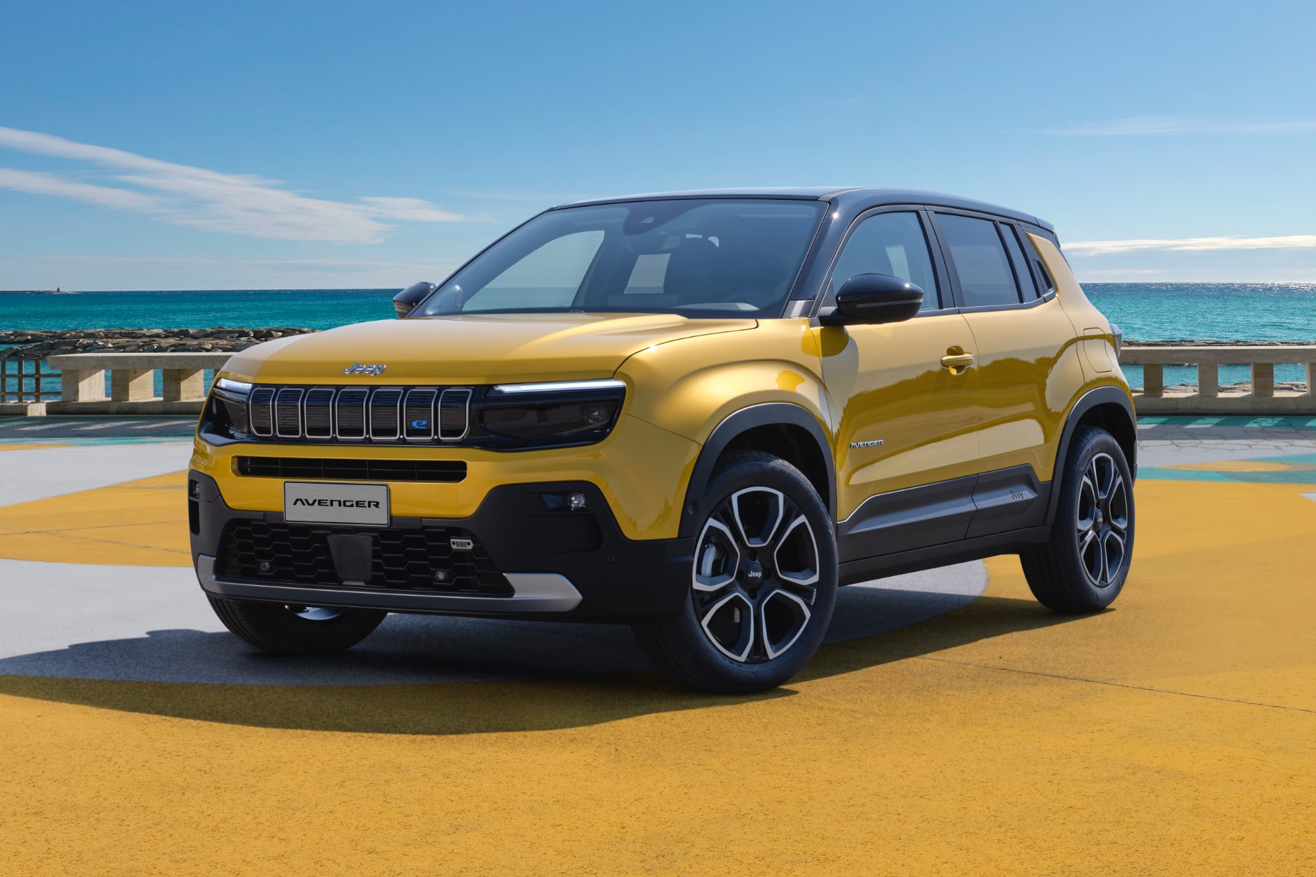 [뉴스 코멘터리] 국내 인증 마친 지프 어벤저를 보며 푸조가 안쓰러운 이유