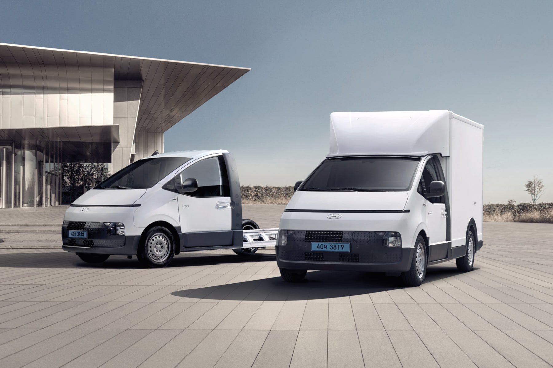 [새 상용차] 현대 ST1 샤시캡・특장 하이탑 – 소형 전기 상용차에 특장 특화 및 적재공간 확장한 경제형 모델 추가