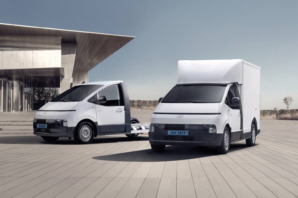 [새 상용차] 현대 ST1 샤시캡・특장 하이탑 – 소형 전기 상용차에 특장 특화 및 적재공간 확장한 경제형 모델&nbsp;추가
