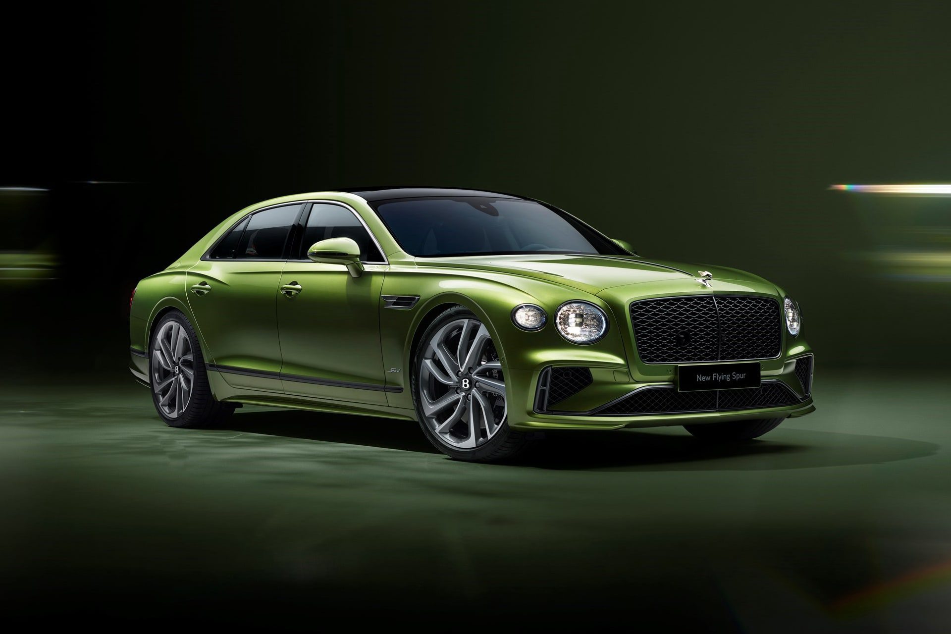 [새 차] 벤틀리 더 뉴 플라잉 스퍼 – 하이브리드 시스템 얹어 탈바꿈한 럭셔리 그랜드 투어링 세단