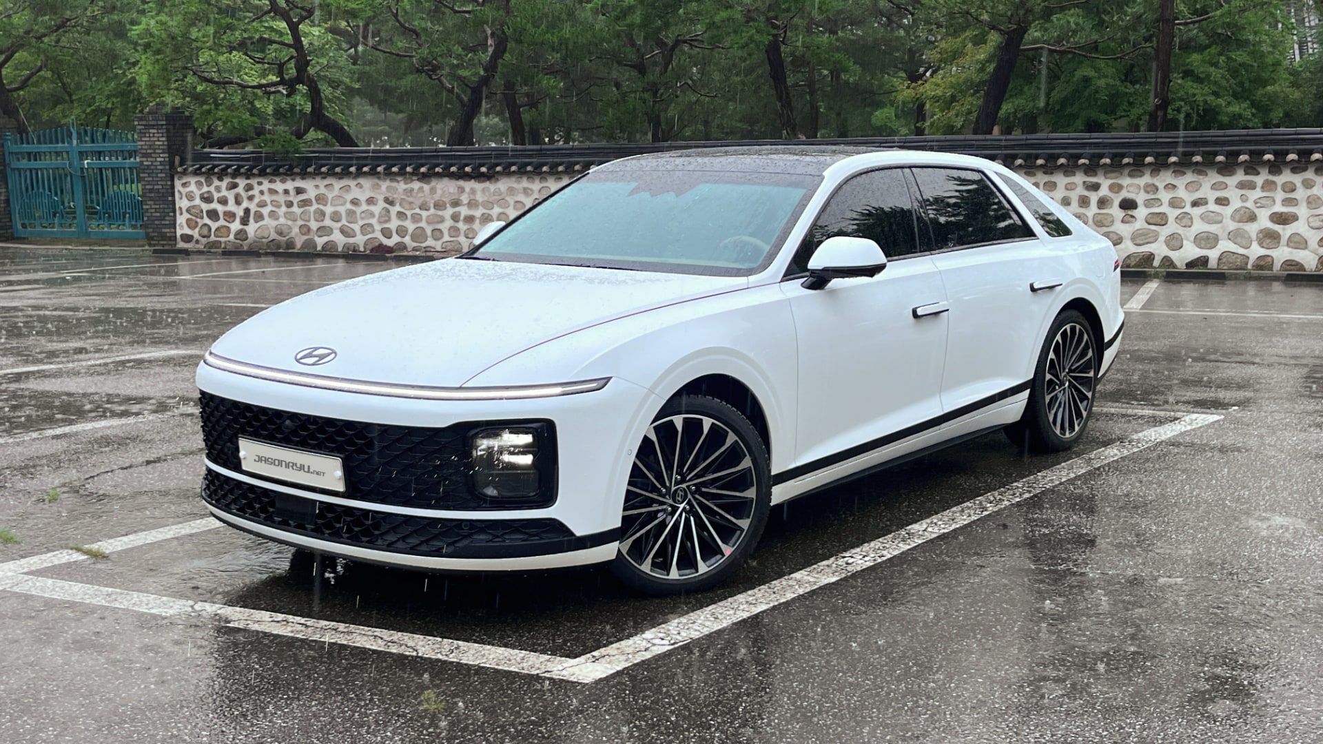 [영상-첫 시승] 2025년형 현대 그랜저 하이브리드 캘리그래피