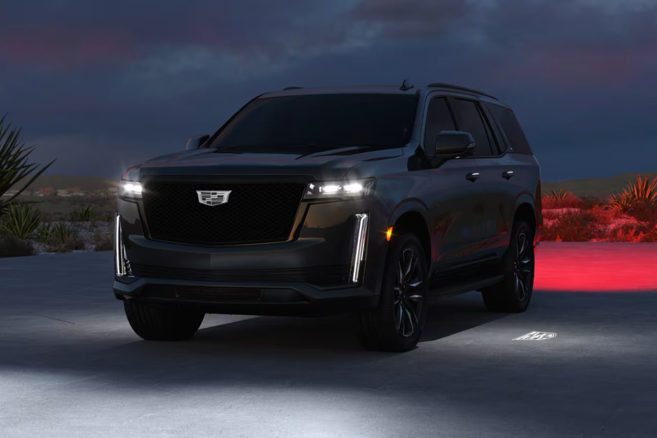 [새 차] 캐딜락 에스컬레이드 트와일라잇 스페셜 에디션 – ‘블랙’ 요소 강조한 꾸밈새 갖춰 30대 한정 판매