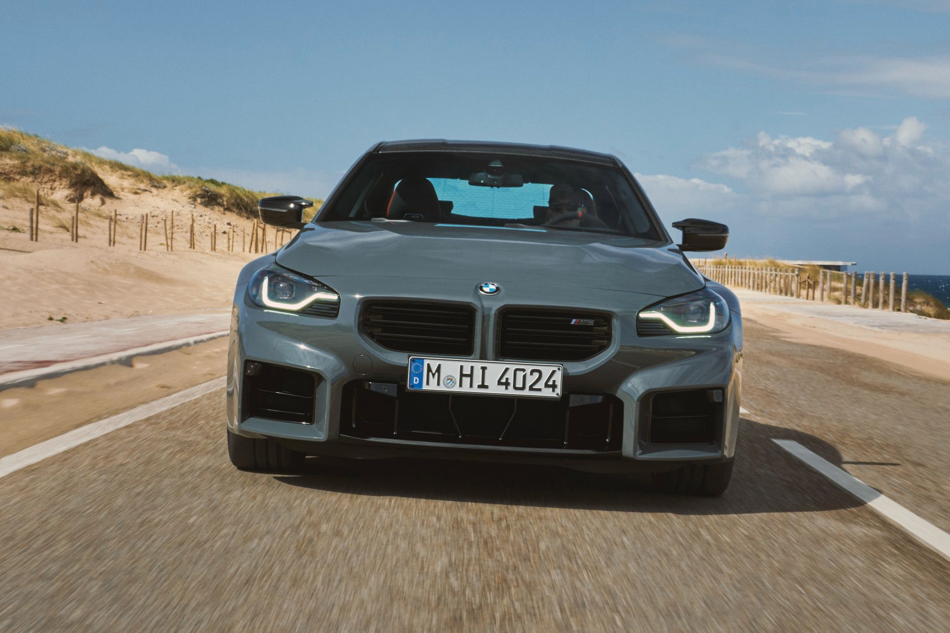 [새 차] BMW 뉴 M2 – 더 강력해지고 더 새로워진 고성능 소형 쿠페