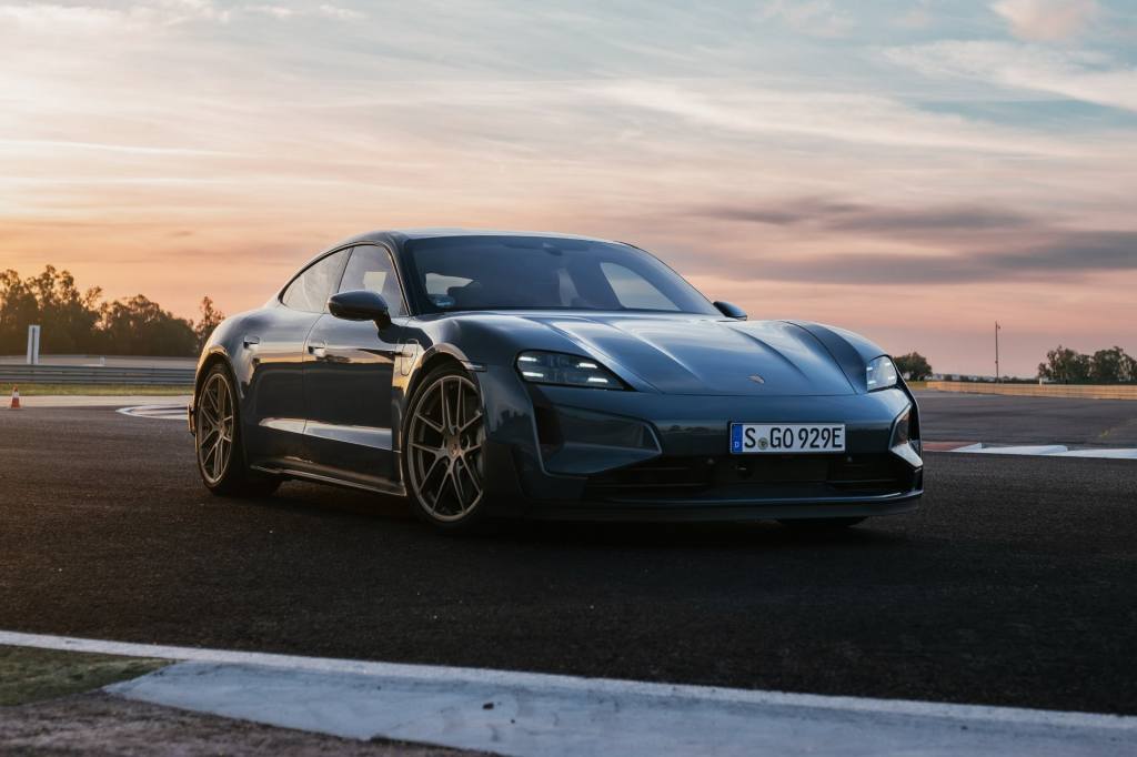 [새 차] 포르쉐 타이칸 터보 GT – 전기 스포츠 세단 타이칸 라인업의 새로운 플래그십&nbsp;모델