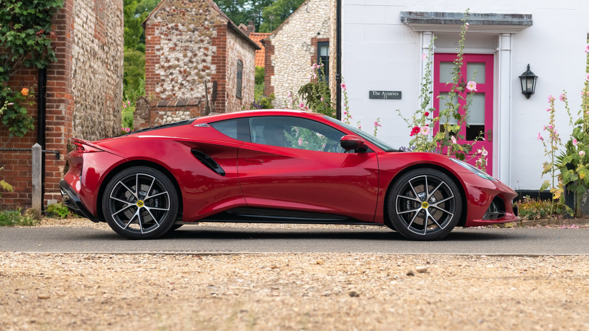 [새 차] 2025년형 로터스 에미라 V6 MT – 수동변속기+슈퍼차저+미드십 스포츠카, 20대 한정 판매