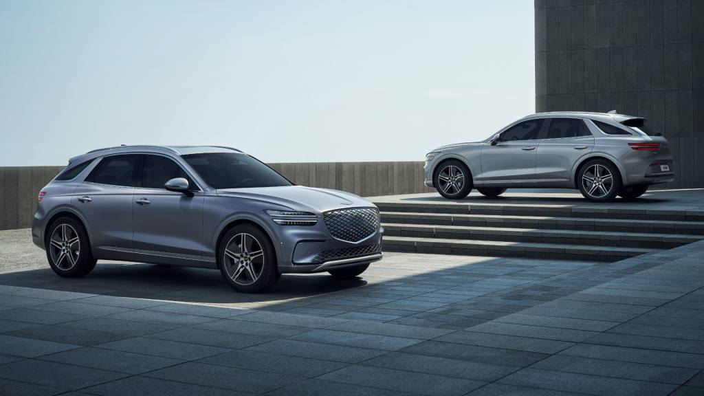 [새 차] 제네시스 GV70 전동화 부분변경 모델 – 안팎과 기능, 성능 모두 조금씩&nbsp;개선되어