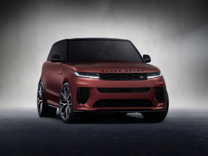 2025 레인지로버 스포츠 SV 에디션 투 - 선라이즈 코퍼 새틴 / 2025 Range Rover Sport SV Edition Two - Sunrise Copper Satin