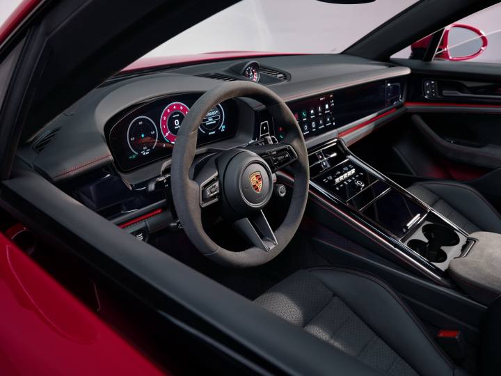 2025 Porsche Panamera GTS / 2025 포르쉐 파나메라 GTS