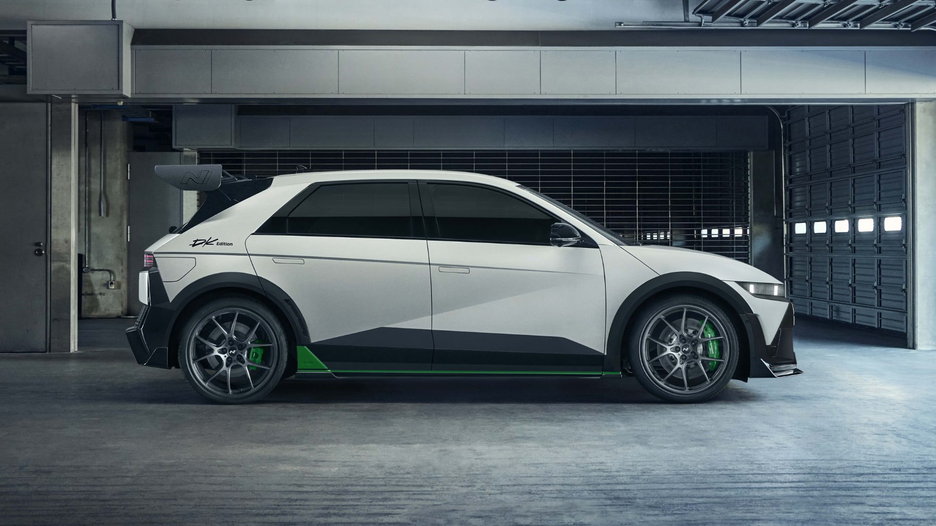 2025 Hyundai Ioniq 5 N DK Edition Limited Package / 2025 현대 아이오닉 5 N DK 에디션 리미티드 패키지