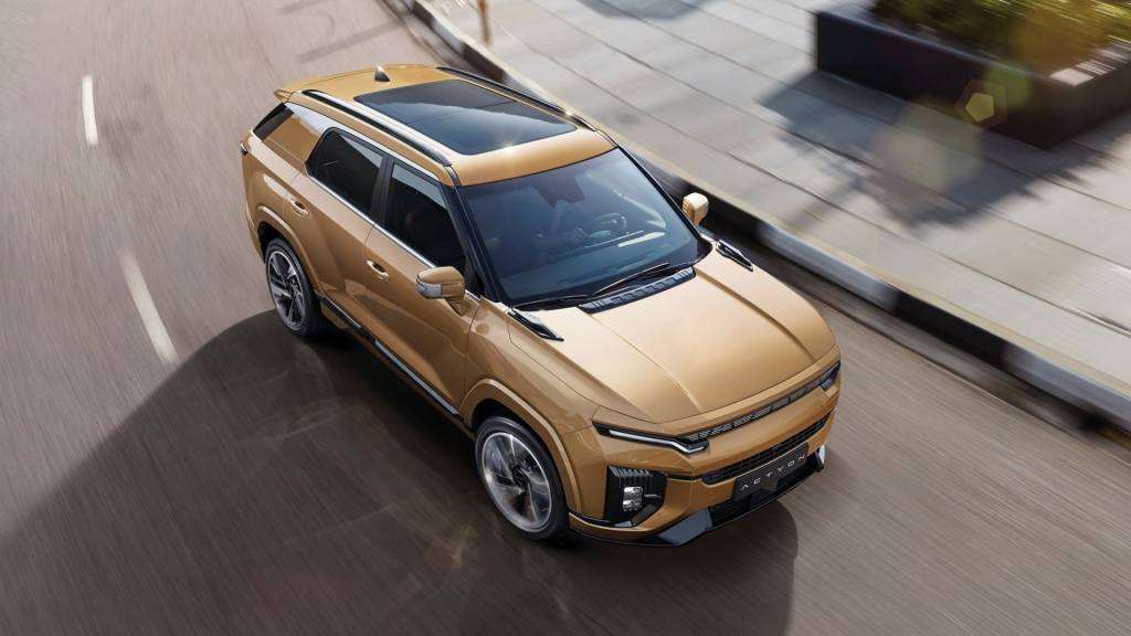 [새 소식] 파노라마 선루프 옵션 추가로 천장 너머 하늘 볼 수 있게 된 KG 모빌리티&nbsp;액티언