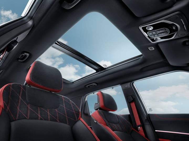 2025 KG 모빌리티 액티언 파노라마 선루프 / 2025 KG Mobility Actyon Panorama Sunroof